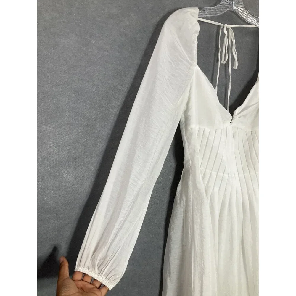 Astr the Label Dress Womens Sz M Off‎ White FLowy Semi Sheer Fairy Angelcore